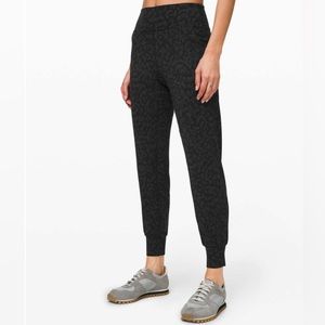 Lululemon Align Jogger 28"